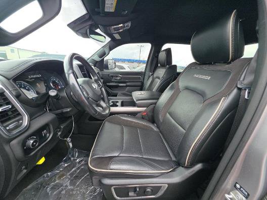 Used 2024 RAM 1500 Laramie AWD/4WD image 3