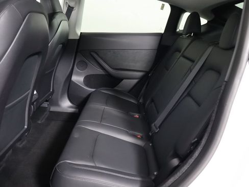 Used 2023 Tesla Model Y Long Range AWD/4WD image 14
