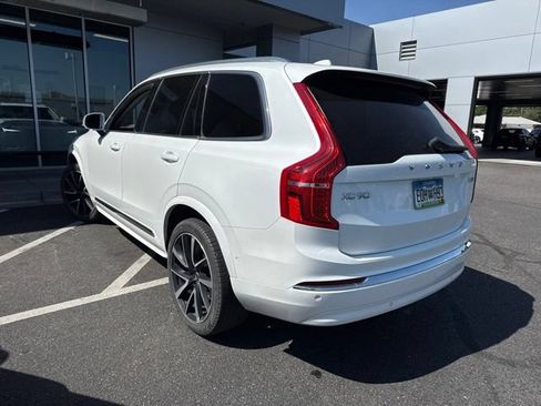 Certified 2024 Volvo XC90 B6 Plus AWD/4WD image 4