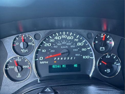 Used 2012 Chevrolet Express 1500 image 12