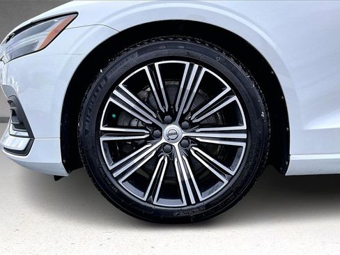 Used 2021 Volvo S60 T6 Inscription image 34