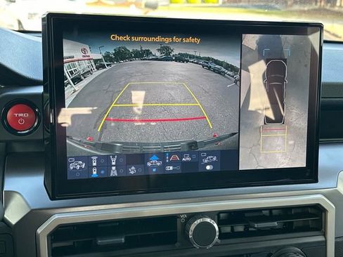 Used 2024 Toyota Tacoma TRD Off-Road w/ TRD Off Road Premium Package AWD/4WD image 23