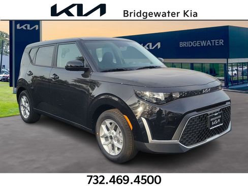 New 2025 Kia Soul LX w/ LX Technology Package image 1