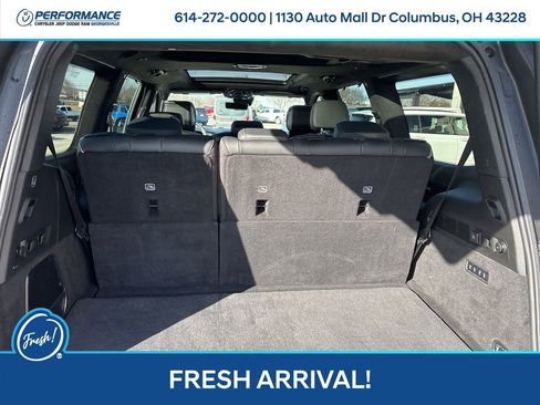 Used 2024 Jeep Grand Wagoneer Series II w/ Convenience Group III image 15