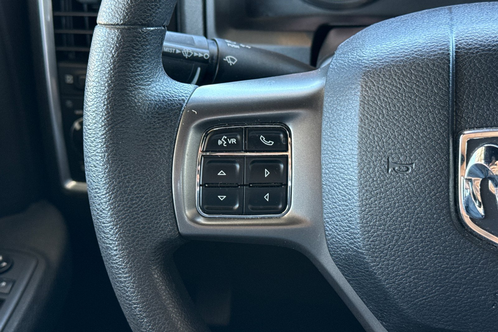 Used 2024 RAM 1500 Warlock RWD image 31