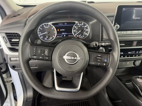 Used 2023 Nissan Rogue SV AWD/4WD image 20