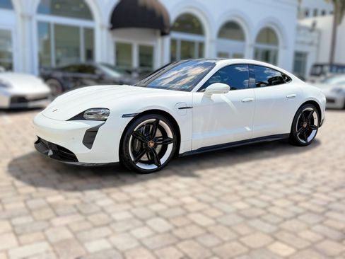 Used 2020 Porsche Taycan Turbo S image 1
