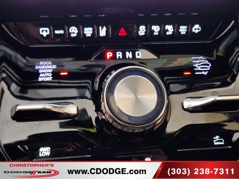 Used 2023 Jeep Grand Wagoneer Series III w/ Rear Seat Video Group 1 AWD/4WD image 24
