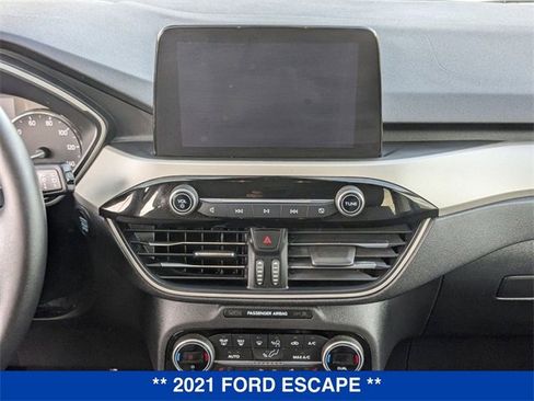 Used 2021 Ford Escape SE w/ Convenience Package image 30