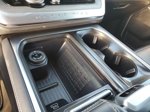 Used 2025 Ford Expedition Max Platinum AWD/4WD image 22