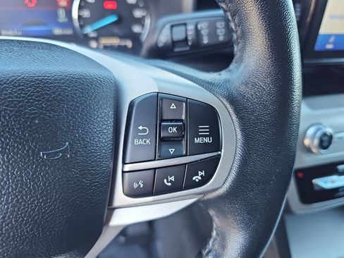 Used 2023 Ford Explorer XLT image 20