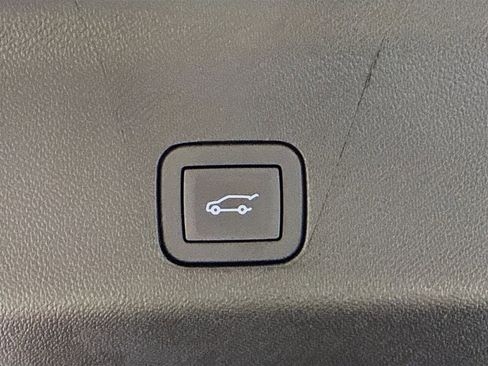 New 2026 GMC Yukon XL Elevation AWD/4WD image 39