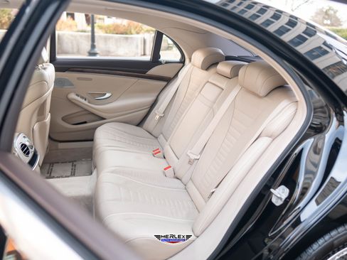 Used 2015 Mercedes-Benz S 550 Sedan image 20