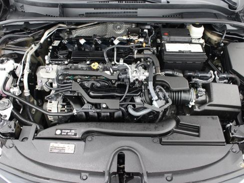 Used 2025 Toyota Corolla LE FWD image 33