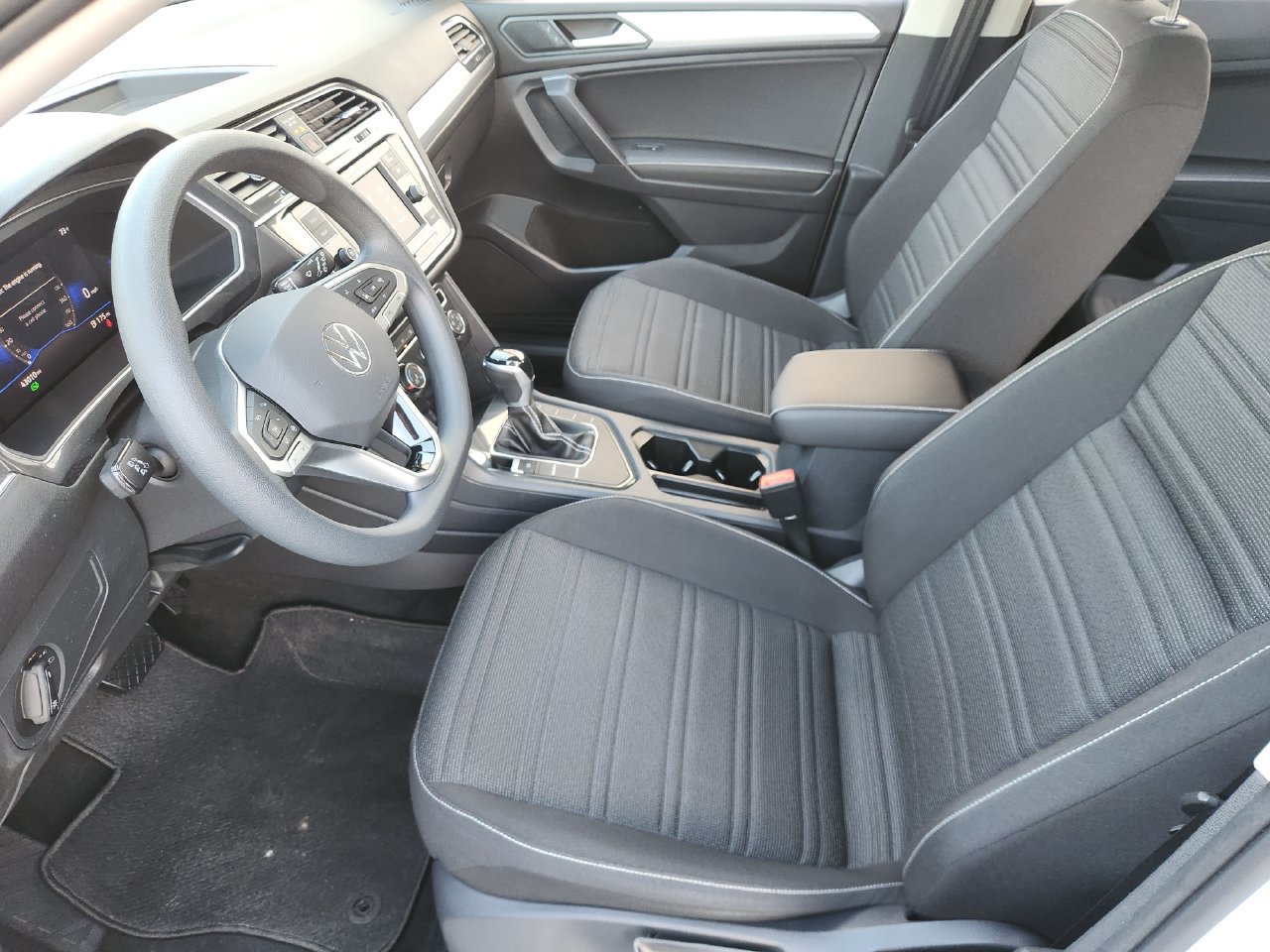 Used 2023 Volkswagen Tiguan S FWD image 8