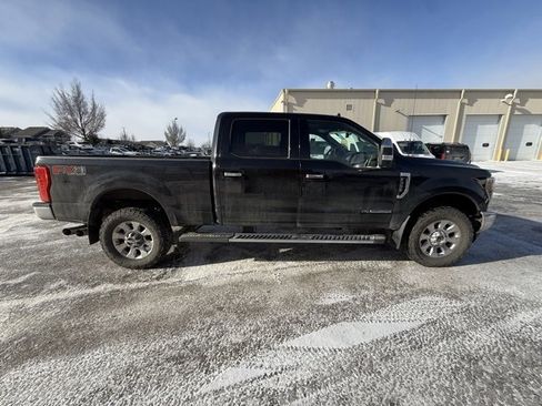 Used 2019 Ford F350 Lariat w/ Chrome Package image 8