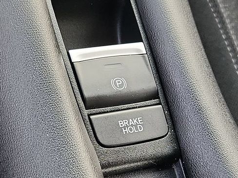 Used 2024 Honda HR-V LX image 25
