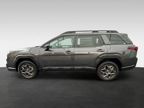 Used 2026 Subaru Outback Premium AWD/4WD image 3