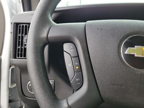 Used 2017 Chevrolet Express 2500 LT w/ LT Preferred Equipment Group image 19