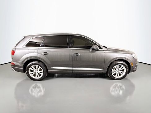Used 2019 Audi Q7 3.0T Premium w/ Cold Weather Package image 8
