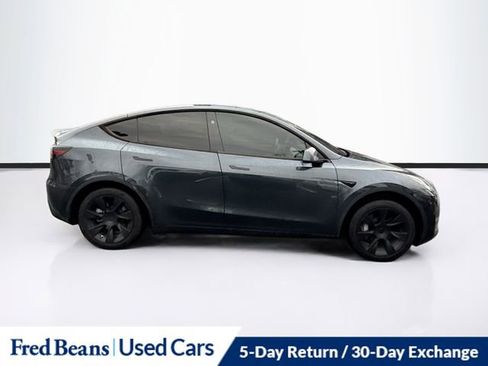 Used 2024 Tesla Model Y Long Range image 8
