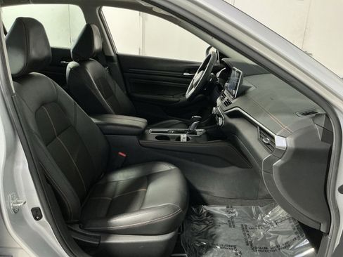 Used 2020 Nissan Altima 2.5 SR w/ Premium Package FWD image 26