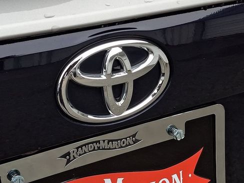 Used 2019 Toyota RAV4 Limited AWD/4WD image 28