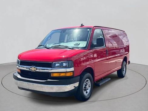 Used 2024 Chevrolet Express 2500 w/ Driver Convenience Package RWD image 33