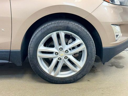 Used 2019 Chevrolet Equinox Premier image 4