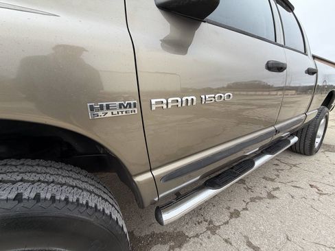 Used 2007 Dodge Ram 1500 Truck SLT image 3
