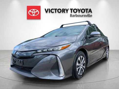 Used 2022 Toyota Prius Prime XLE FWD image 1