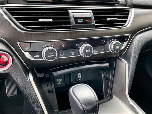 Certified 2018 Honda Accord EX-L image 15
