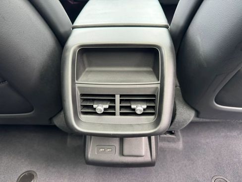 Used 2023 Cadillac Lyriq AWD image 26
