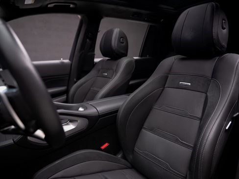 Used 2024 Mercedes-Benz GLS 63 AMG 4MATIC image 68