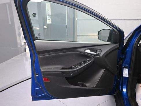 Used 2018 Ford Focus SE image 39