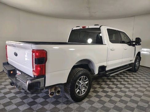 Used 2024 Ford F250 Lariat w/ FX4 Off-Road Package image 8