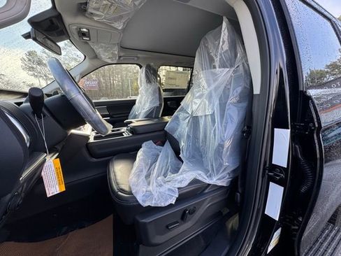New 2026 Ford Expedition Platinum w/ Driver's Package image 7