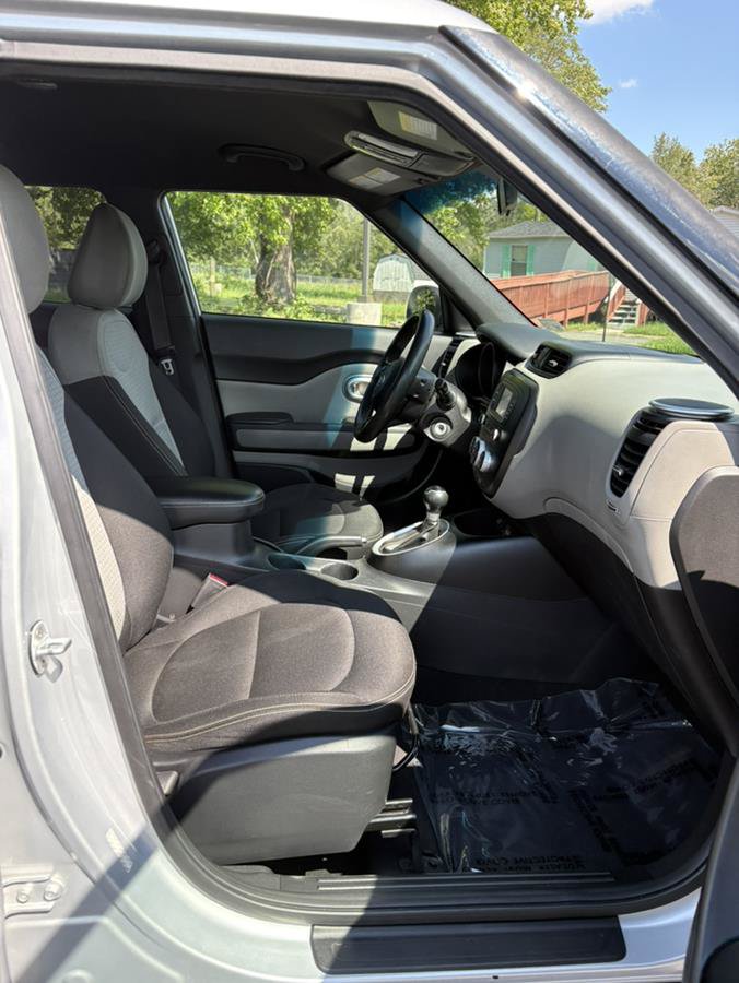 Used 2016 Kia Soul + w/ Eco Package FWD image 18