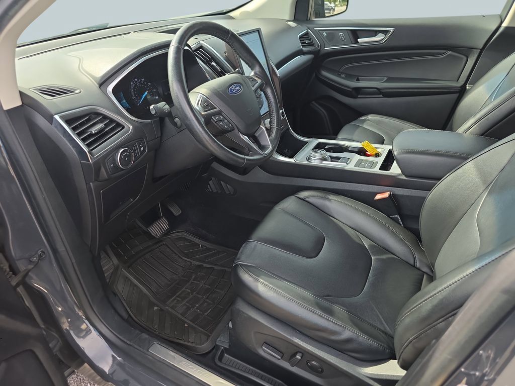 Used 2021 Ford Edge Titanium AWD/4WD image 10