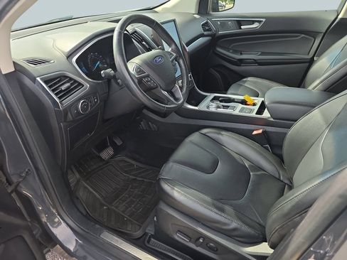 Used 2021 Ford Edge Titanium AWD/4WD image 10