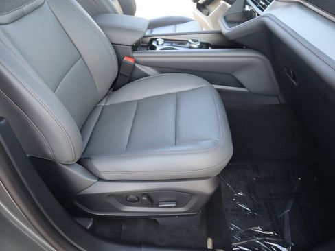 New 2025 Ford Explorer Active w/ Active Comfort Package image 15