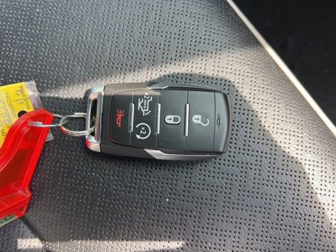 Used 2025 RAM 1500 Laramie image 45