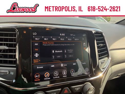 Used 2021 Jeep Grand Cherokee Laredo X AWD/4WD image 29