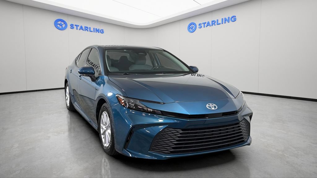 Used 2025 Toyota Camry LE w/ Convenience Package FWD image 14