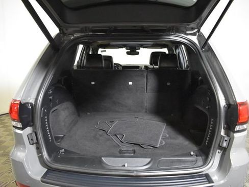 Used 2019 Jeep Grand Cherokee Altitude AWD/4WD image 33