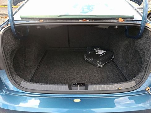 Certified 2021 Volkswagen Jetta S image 27