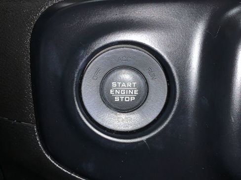 Used 2020 Jeep Gladiator Sport w/ Quick Order Package 24S image 14