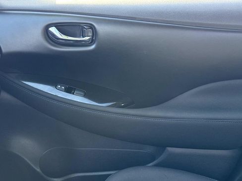 Certified 2025 Nissan Leaf SV Plus image 23