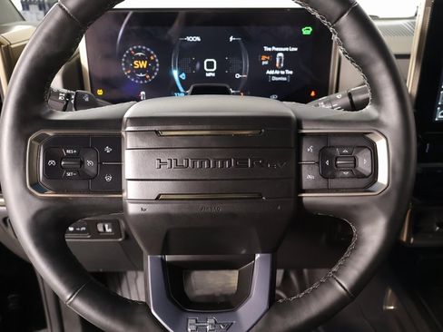 Used 2025 GMC Hummer EV 3X w/ LPO, Illumination Package image 3