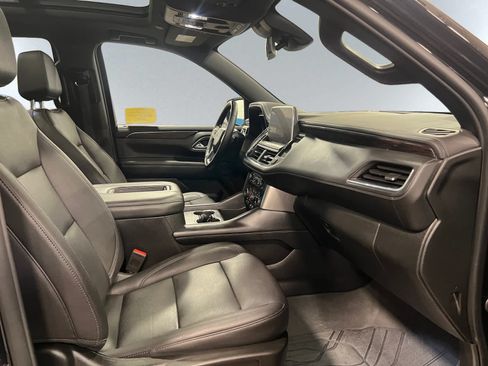 Used 2023 Chevrolet Tahoe Z71 w/ Luxury Package AWD/4WD image 20